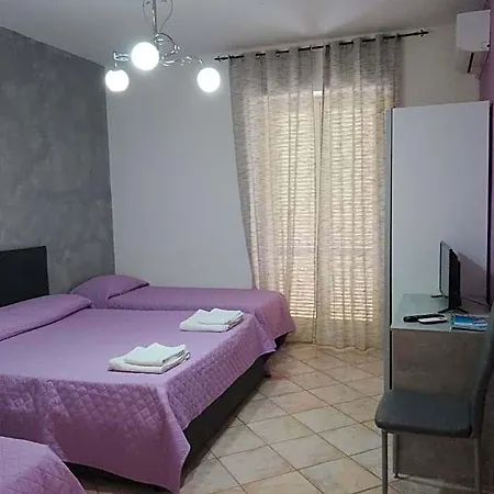 Dimora Del Centro 3* 斯卡莱阿