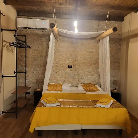 Dimora Del Centro לינה וארוחת בוקר 3*
