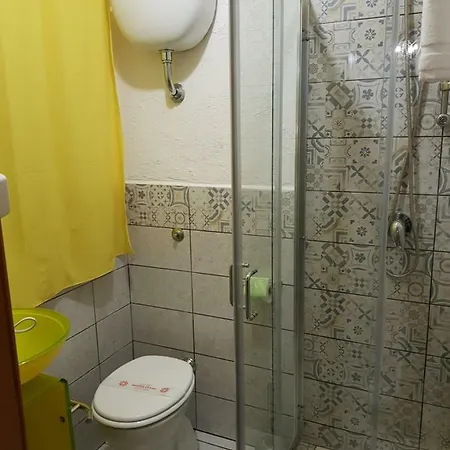 Dimora Del Centro Oda ve Kahvaltı 4*